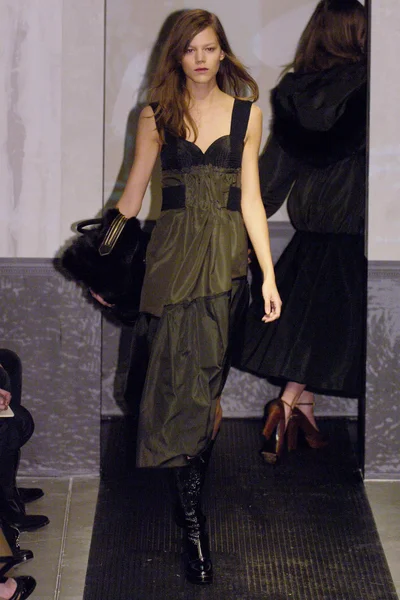 Look 8